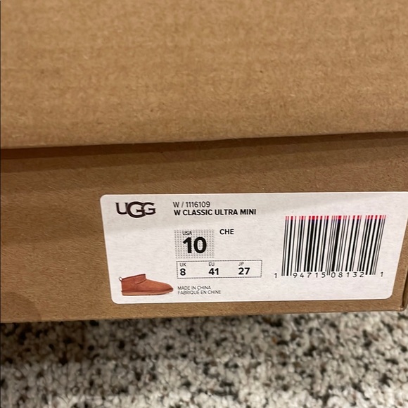 UGG Classic Ultra Mini - Picture 11 of 11